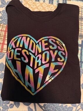 Gildan Black Adult Tee with Multicolor Iridescent Heart Graphic-Kindness